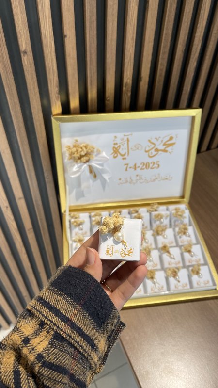 توزيعات اعراس يدوية 