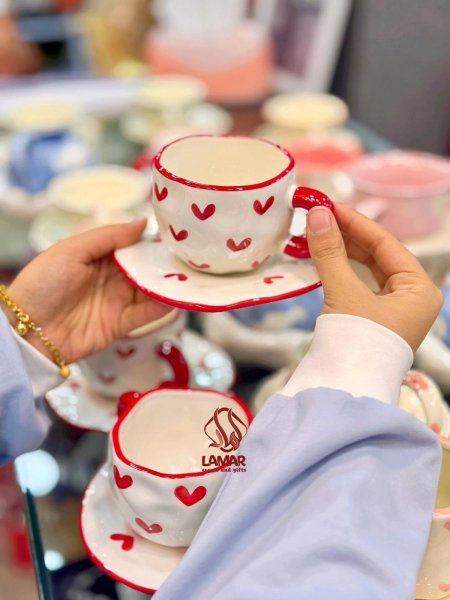 مج هاند ميد قلوب احمر مع صحن