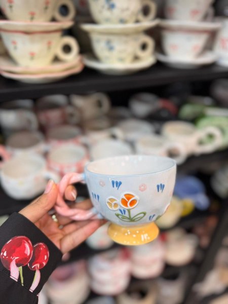 كوب هاند ميد حجم كبير مع نقشة وردة