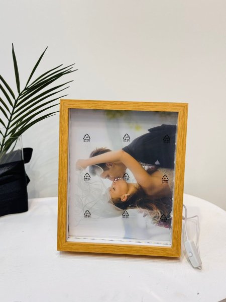 برواز عميق مع اضاءة