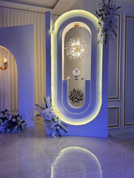 ستاند ذهب للايجار 